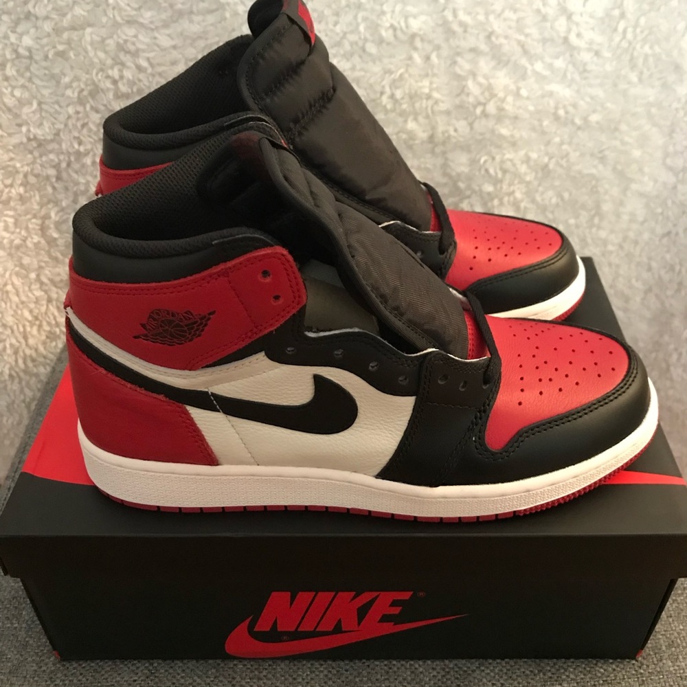 Nike Air Jordan 1s, size 7 / DEADSTOCK.